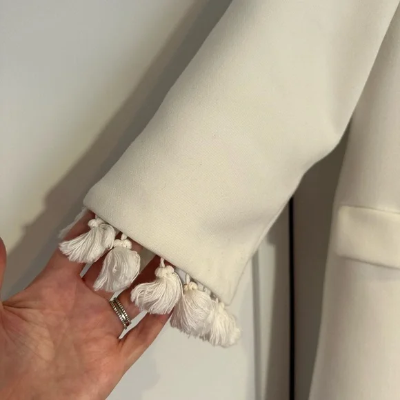 ZARA | White long jacket with tassel detail - Picture 3 of 5